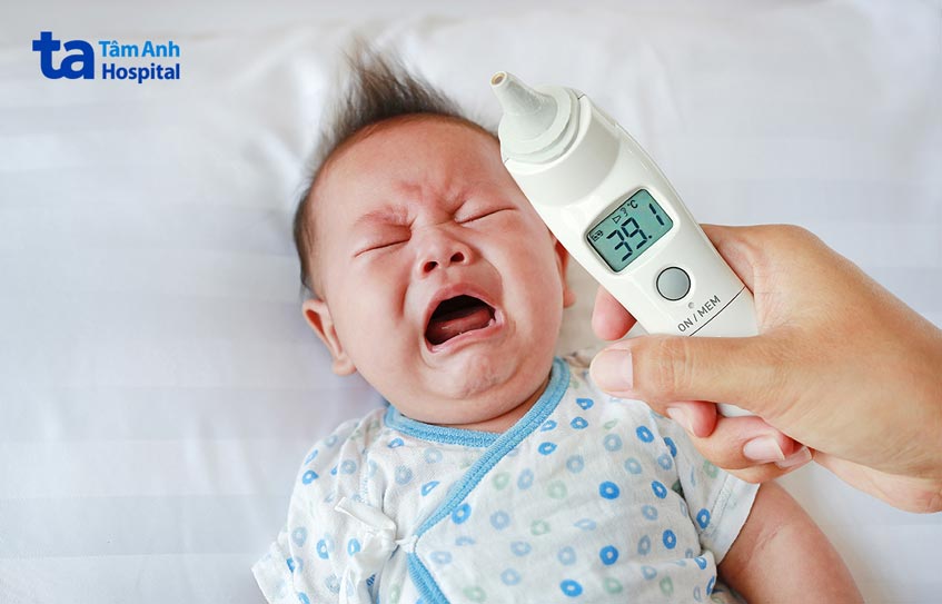 nên cho trẻ uống thuốc hạ sốt hapacol 150 mg ngay khi sốt từ 38.5 - 39 độ c