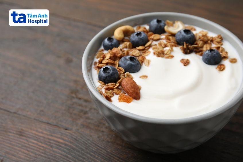 nên dùng mỗi ngày 1 hộp sữa chua