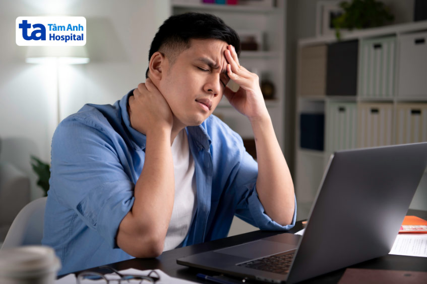 Ngoại tâm thu có thể gây triệu chứng đau nhức đầu