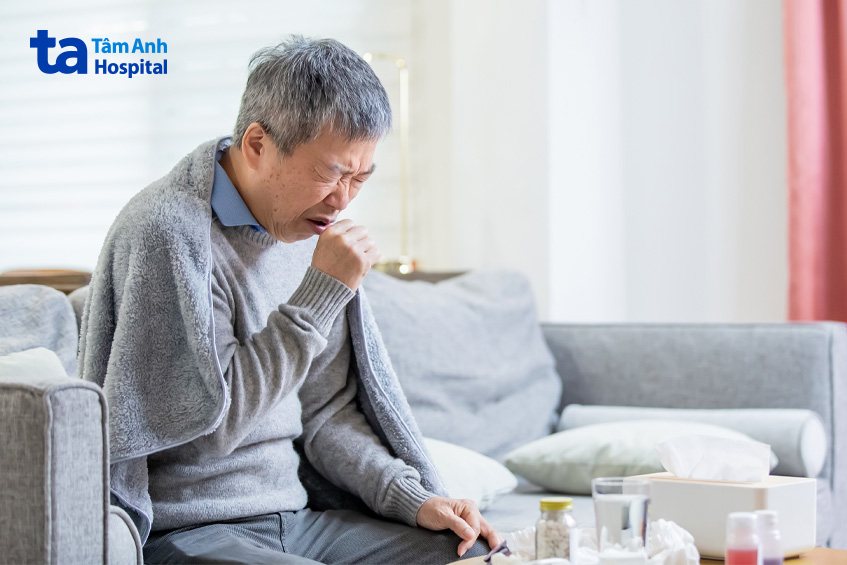 Người cao tuổi là đối tượng dễ bị lây bệnh viêm phổi thùy