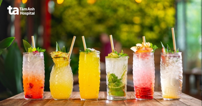 Hạn chế sử dụng ống hút sau nhổ răng