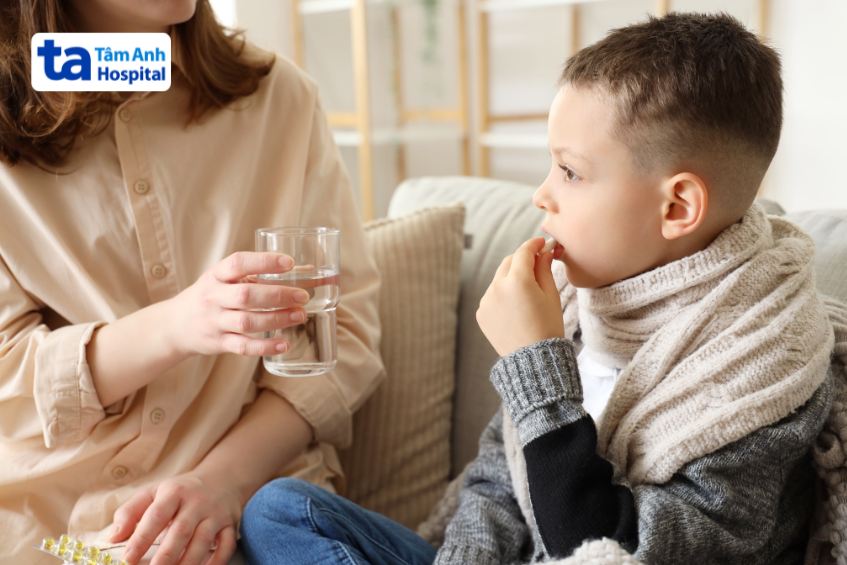 Thuốc điều trị viêm phế quản sẽ được bác sĩ kê toa