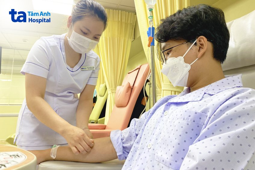truyền hóa chất điều trị ung thư trực tràng giai đoạn 2