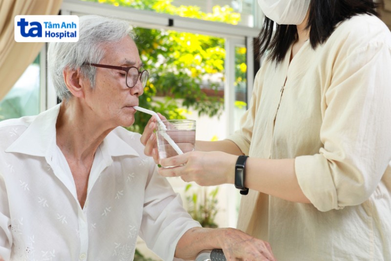 Nguyên tắc ăn uống đối với người bệnh ung thư dạ dày giai đoạn cuối