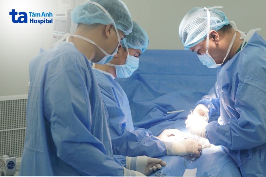 ưu tiên phương pháp phẫu thuật ung thư trực tràng bảo tồn chức năng