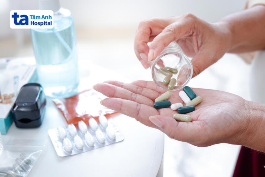 xuất phát từ việc nữ giới sử dụng các loại thuốc giảm đau