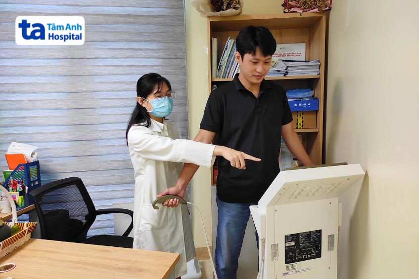 bs khoa dinh dưỡng tiết chế thực hiện kiểm tra chỉ số