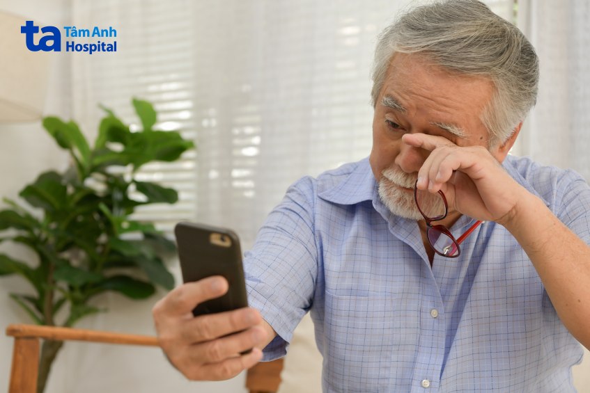 người trên 60 tuổi nguy cơ mắc bệnh glocom cao