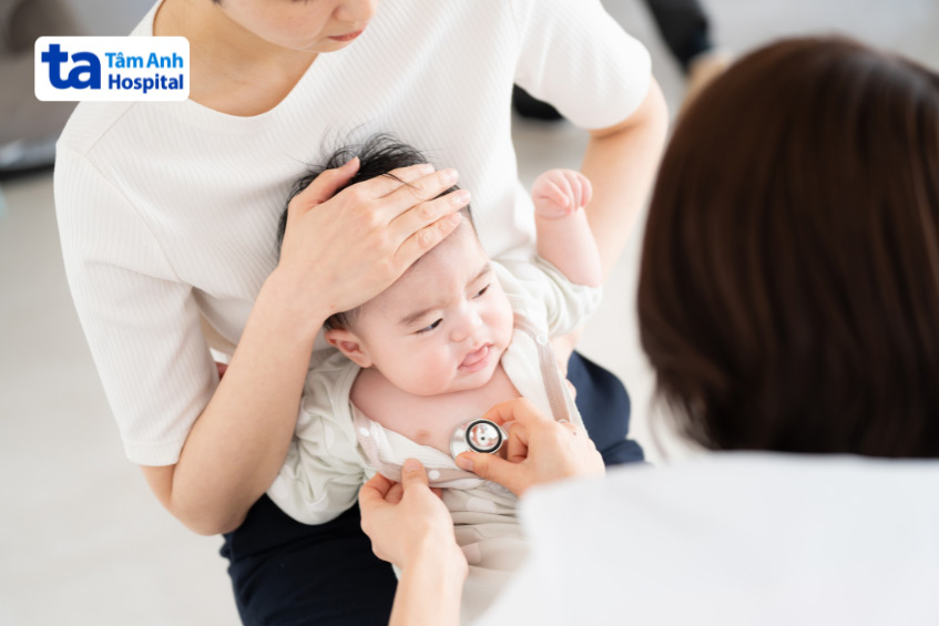 Tái khám đúng lịch hẹn để kiểm tra tình trạng hồi phục của bệnh nhân sau bít dù thông liên nhĩ