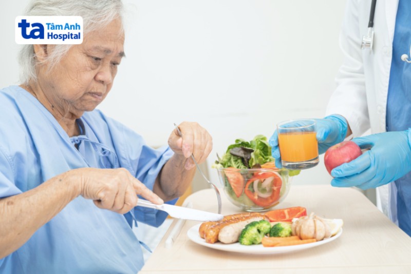 Chăm sóc bệnh nhân xạ trị ung thư cần lưu ý gì?