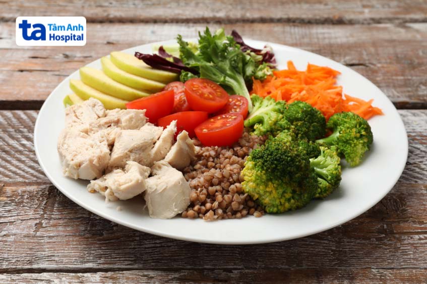 trẻ nên ăn uống lành mạnh, đủ chất và khoa học