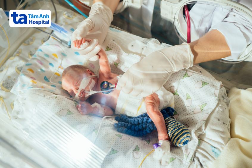 Trẻ sinh non ở tuần thứ 27 của thai kỳ được gọi là trẻ sinh cực non