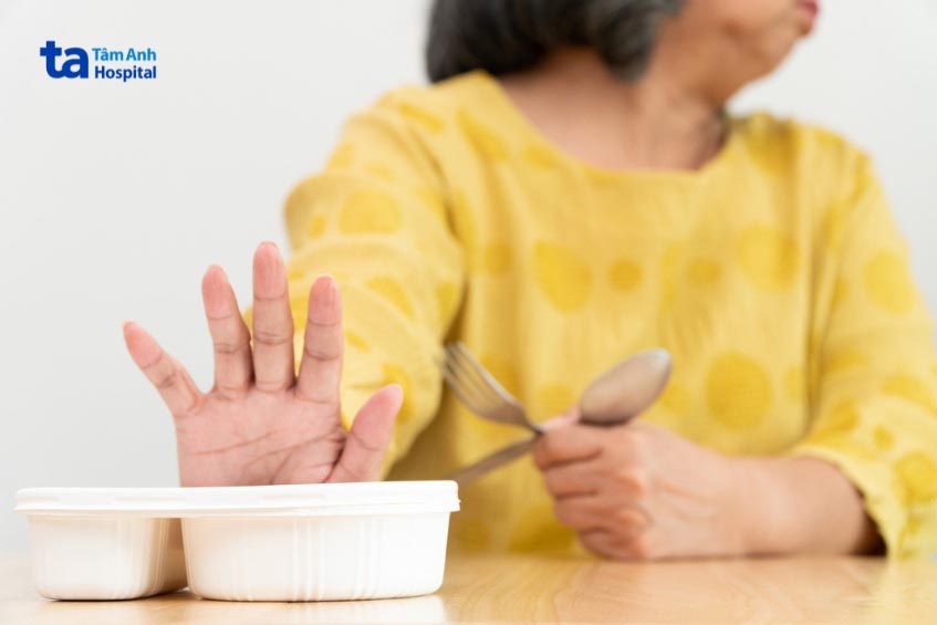 triệu chứng có thể gặp khi người bệnh mắc ung thư dạ dày giai đoạn 1