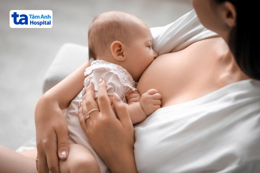 vàng da sinh lý ở trẻ có thể tự khỏi khi được chăm sóc đúng cách