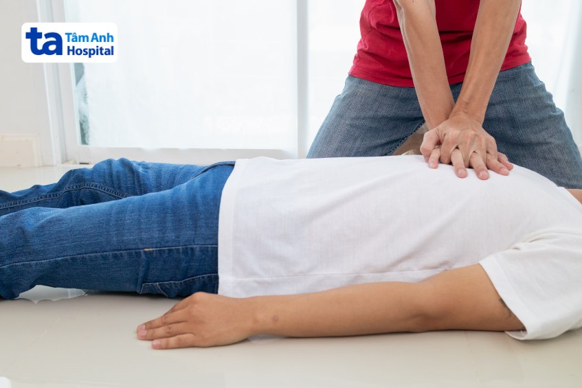 Việc cấp cứu suy hô hấp cần được thực hiện nhanh chóng