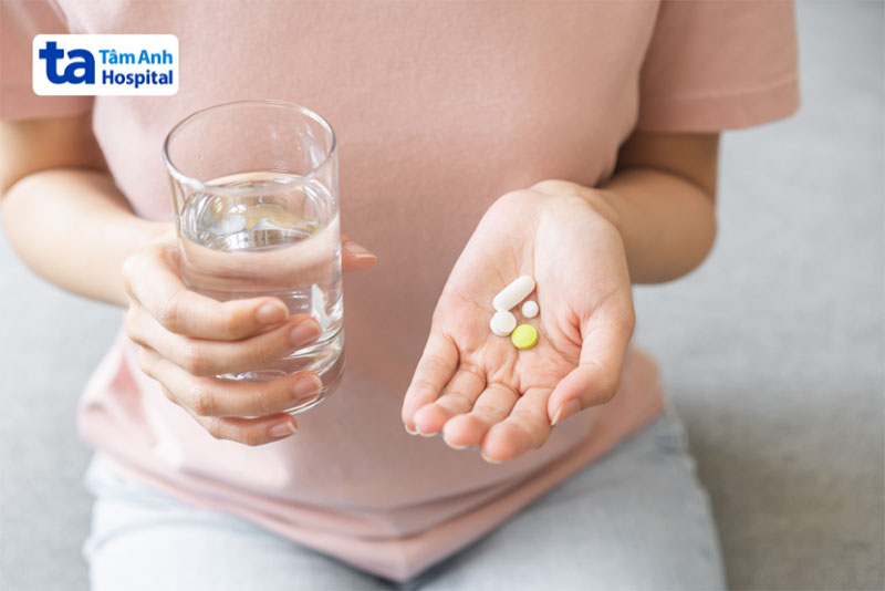Viêm cơ bắp tay có thể là tác dụng phụ của một số loại thuốc