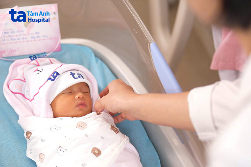 Bác sĩ Bùi Thị Hạnh chia sẻ niềm hạnh phúc cùng bệnh nhân của mình