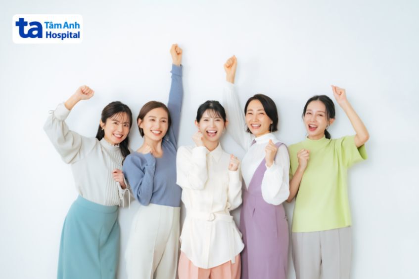 Sống vui vẻ khi nhận biết sớm tiền mãn kinh