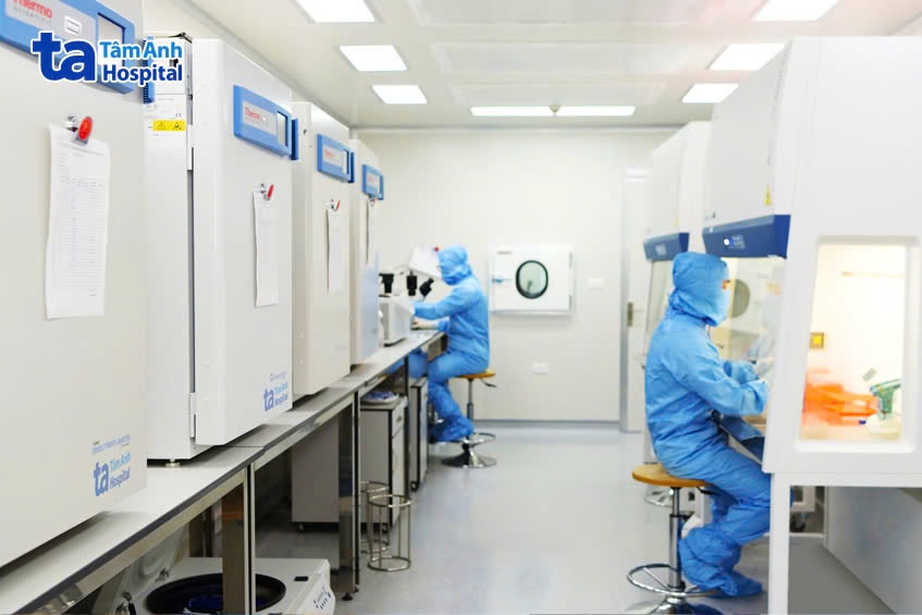 hình ảnh phòng lab trung tâm tế bào gốc tâm anh