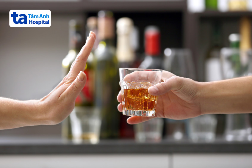 Người bệnh không uống rượu, bia trong thời gian điều trị bằng thuốc Betaloc Zok