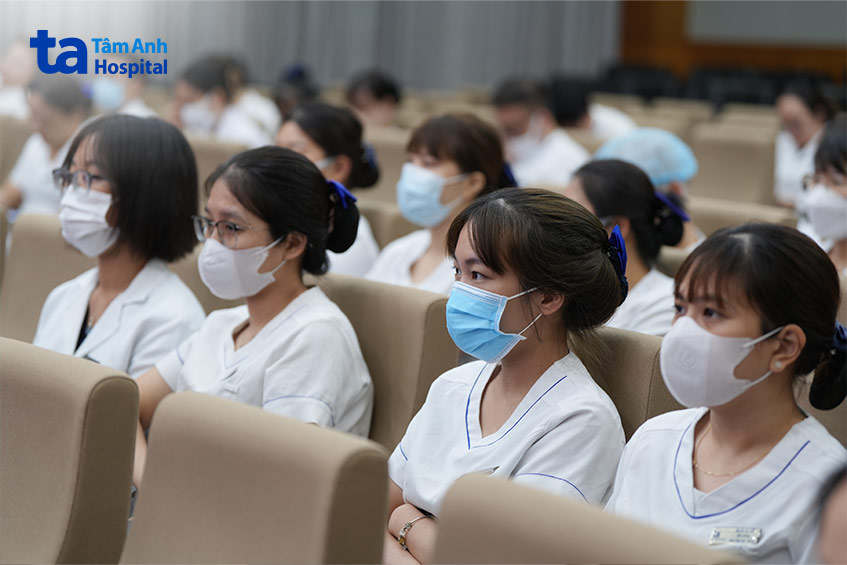 thu hút sự quan tâm của đông đảo cán bộ