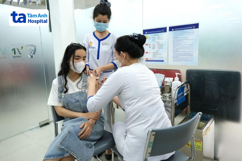 tiêm vắc xin phòng hpv cho phụ nữ