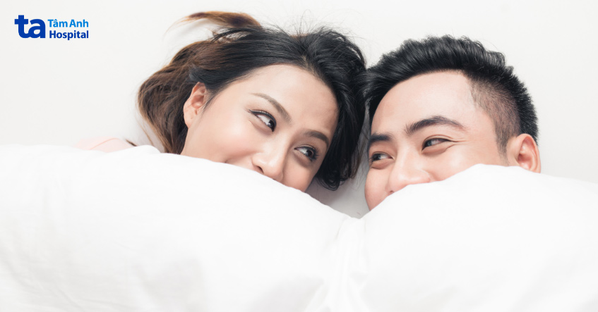 Vợ chồng không nên quan hệ ít nhất 2-3 tuần sau chuyển phôi