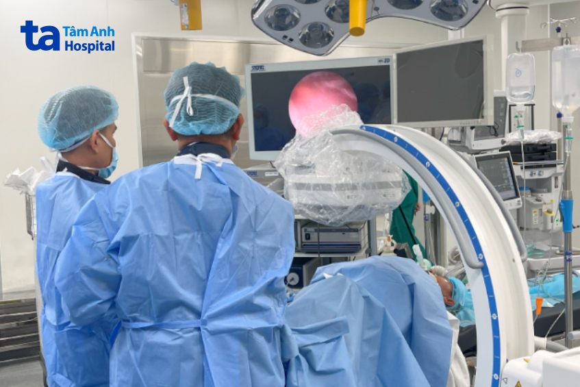 bác sĩ nội soi ngược dòng