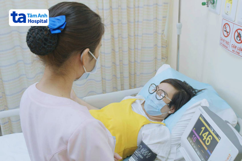 bảo vệ sức khỏe mẹ và bé