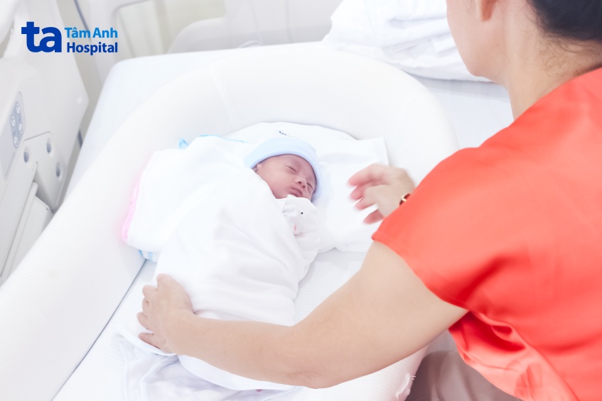 Bé trai ngoại quốc chào đời 24 tuần được cứu sống