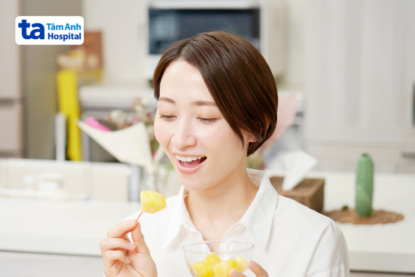 Cách ăn dứa tốt cho người bệnh gút