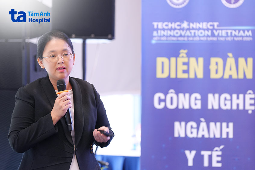 ThS.BS Giang Huỳnh Như - Giám đốc Trung tâm Hỗ trợ sinh sản, BVĐK Tâm Anh TP.HCM chia sẻ tại diễn đàn “Công nghệ sinh học và chuyển đổi số phục vụ phát triển ngành y tế”