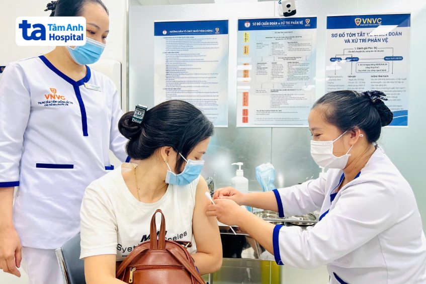 cách phòng ngừa ung thư cổ tử cung bằng tiêm vắc xin hpv