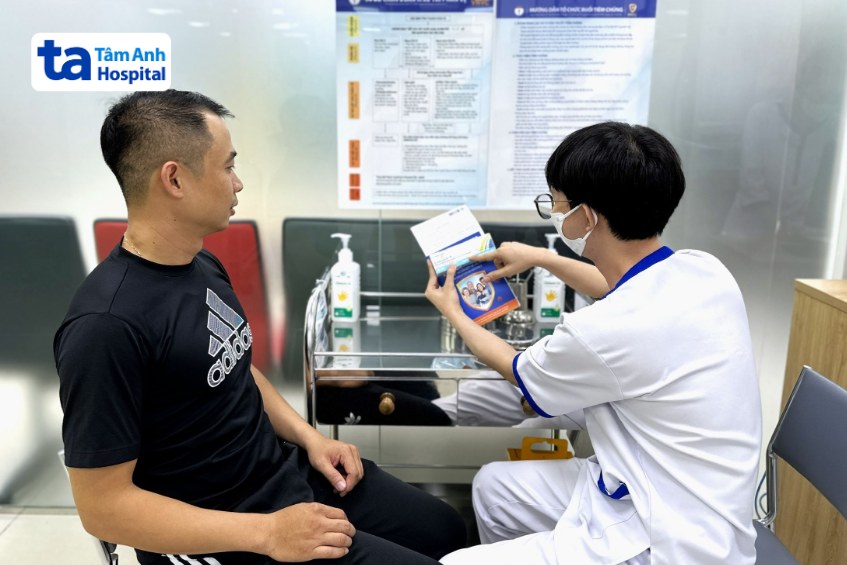 cần tiêm vắc xin phòng hpv cho người lớn