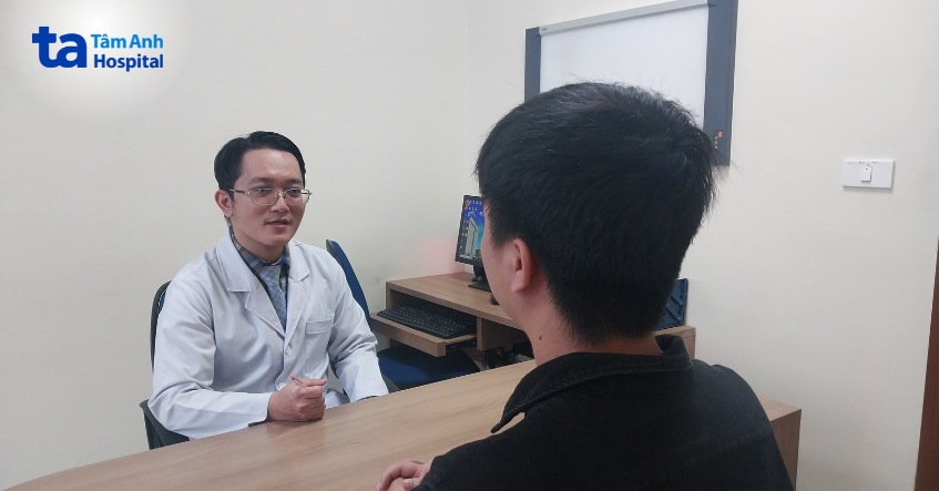 chẩn đoán nước tiểu màu vàng chanh