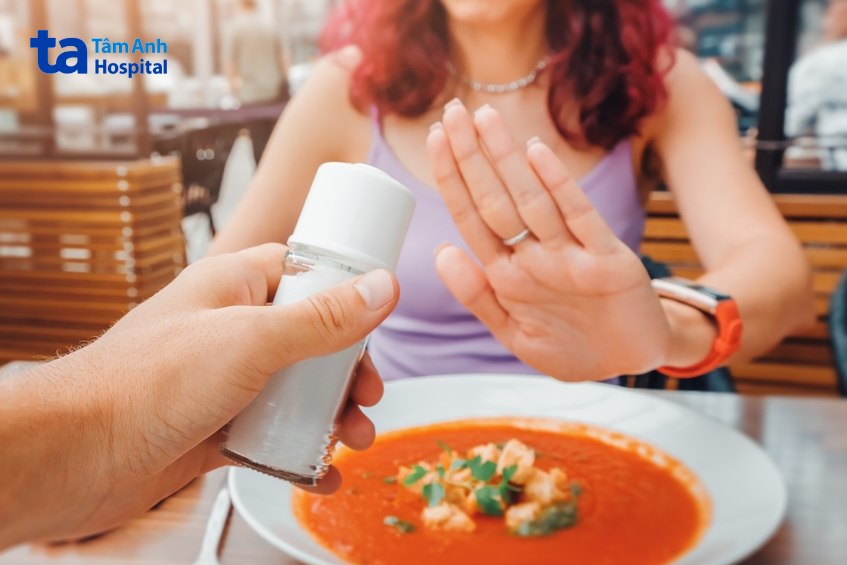 chế độ ăn kiêng cho người chạy thận nhân tạo