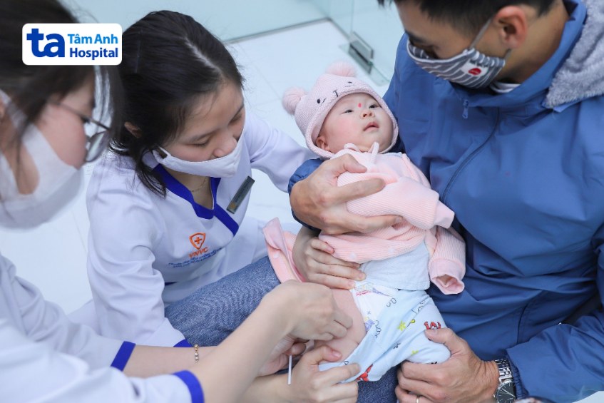 chỉ định tiêm vắc xin synflorix cho trẻ