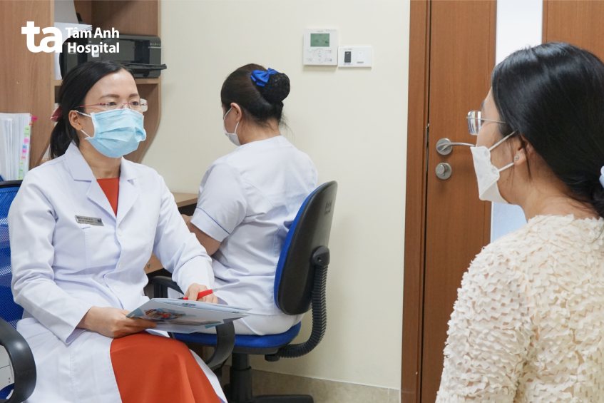 có nên cắt polyp thanh quản