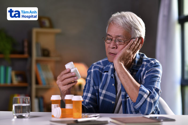 Lưu ý các thông tin về tương tác thuốc để sử dụng an toàn và hiệu quả