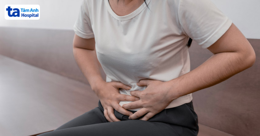 dấu hiệu thường là đau bụng kinh