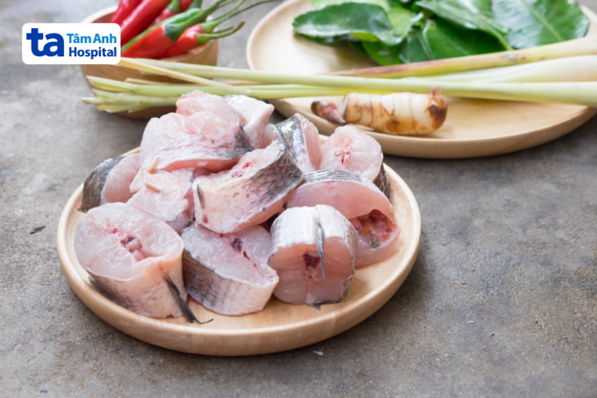 Các nguồn protein thay thế trứng vịt lộn cho người bị bệnh gút, cá lóc