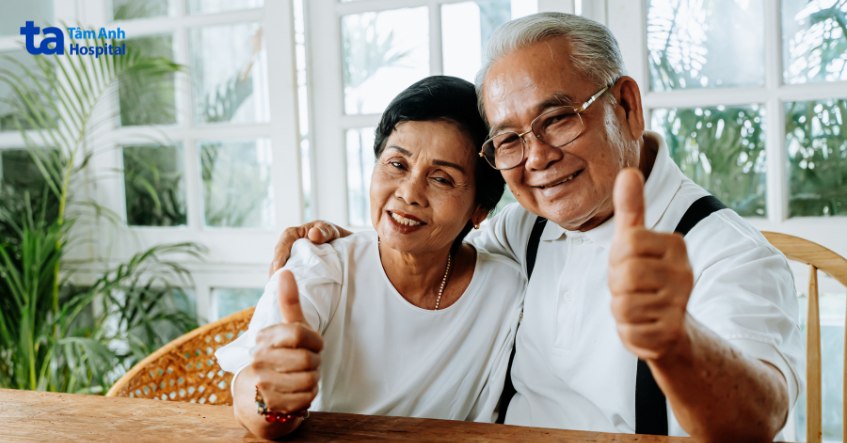 khám mắt duy trì sức khỏe thị lực