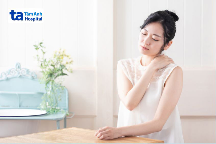 mang thai 9 tuần tuổi thường có triệu chứng mệt mỏi kiệt sức