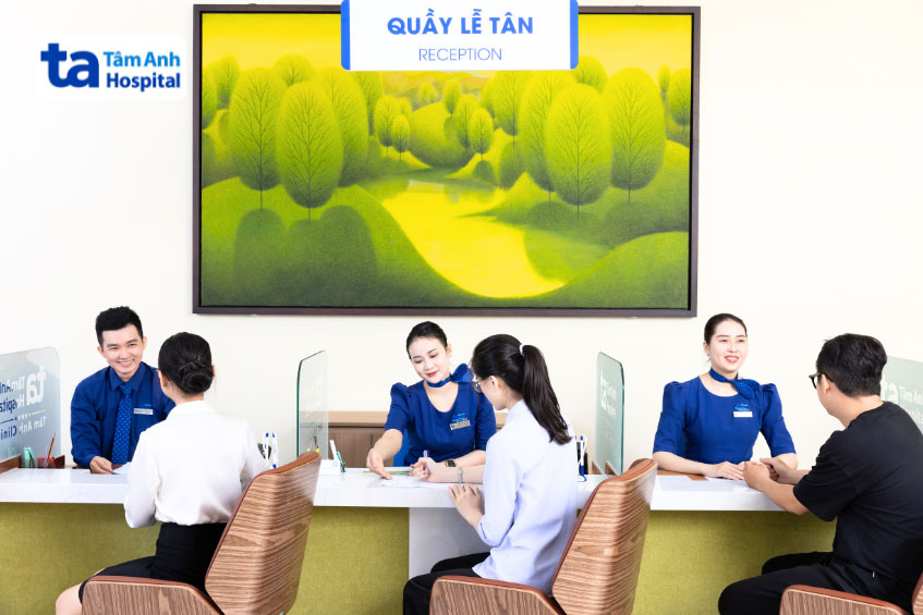 Người bệnh nên liên hệ đến tổng đài hoặc bộ phận chăm sóc khách hàng để được tư vấn kỹ trước khi thăm khám