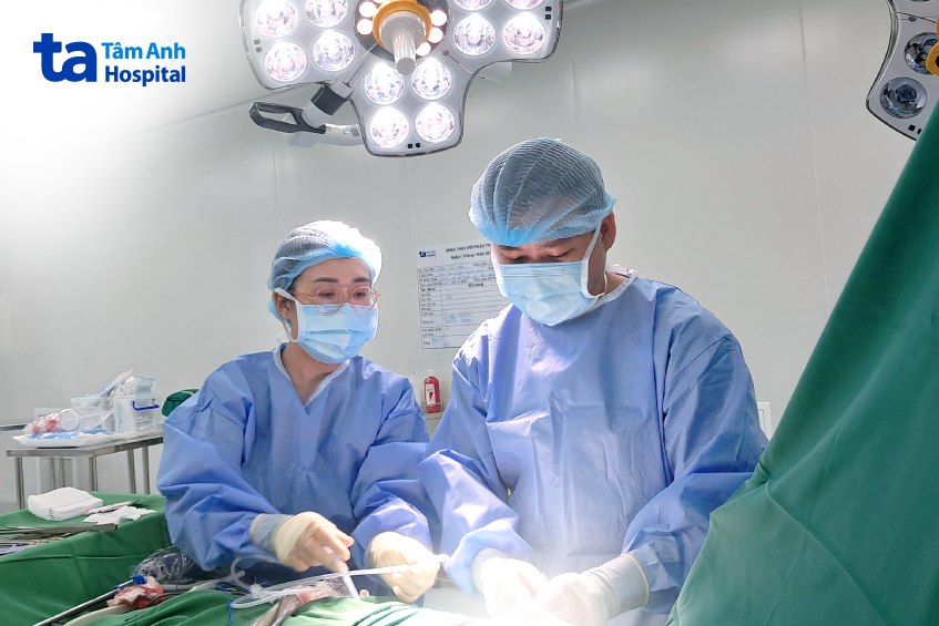 tạo hình nhũ hoa giá bao nhiêu