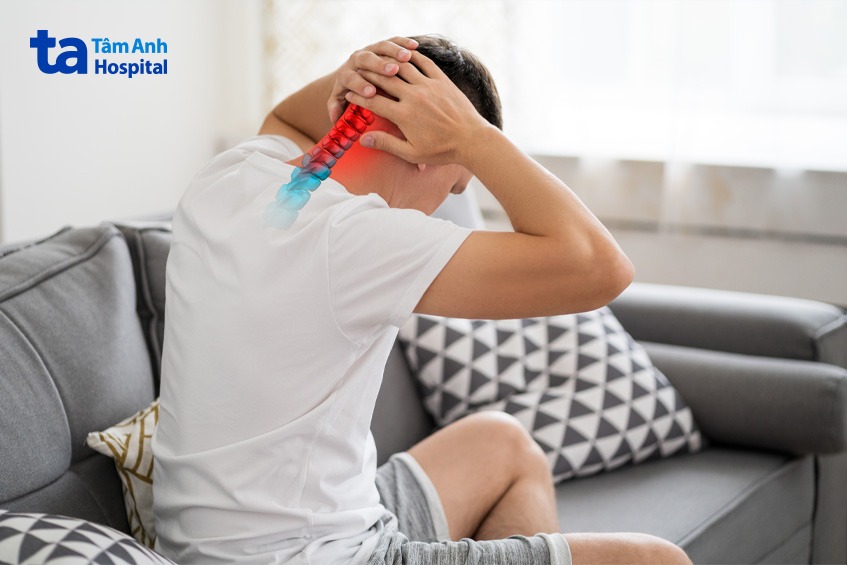 thoái hóa đốt sống cổ có nguy cơ bị đau đầu sau khi ngủ trưa