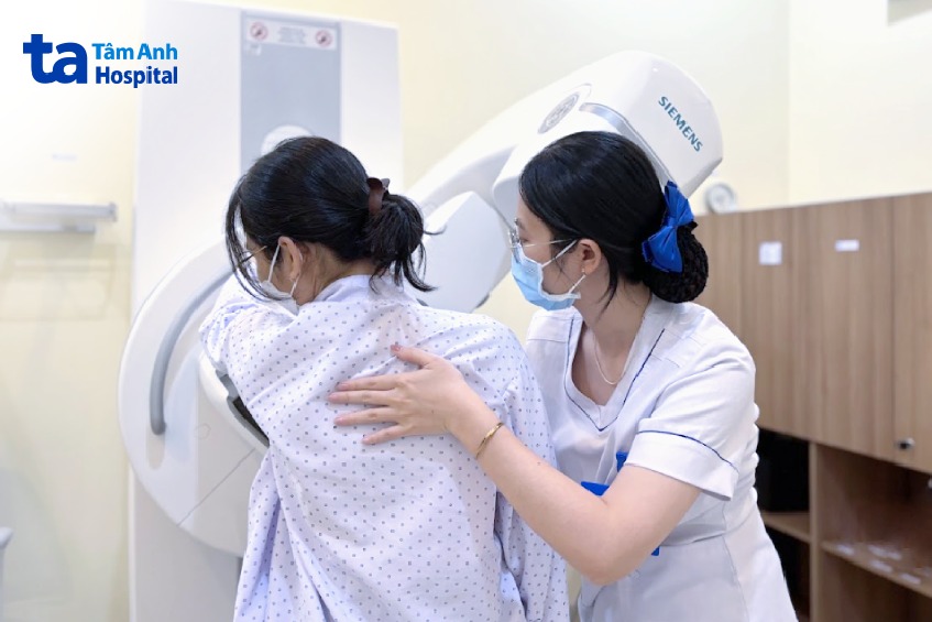 triệu chứng xơ nang tuyến vú