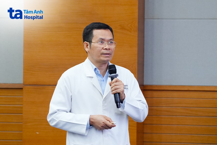 trưởng khoa tiết niệu trần văn hinh