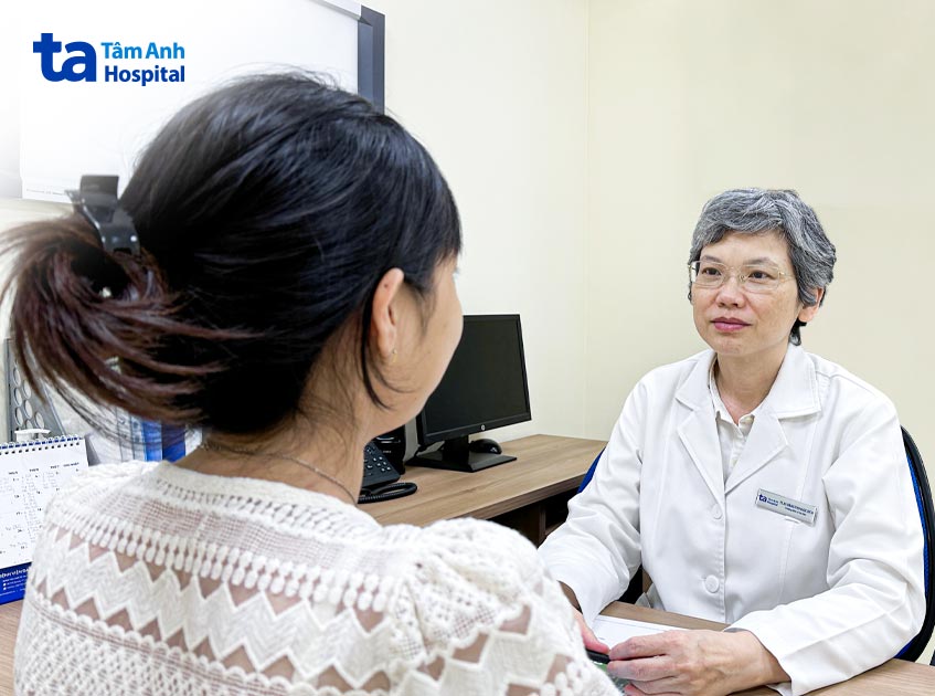 tư vấn cho khách hàng