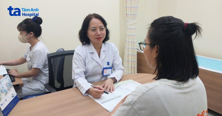 bàng quang thần kinh gặp bác sĩ